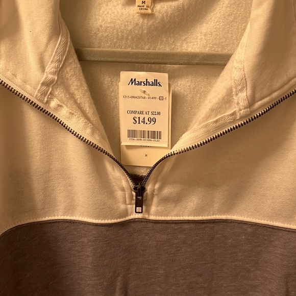 Pullover - Picture 2 of 2